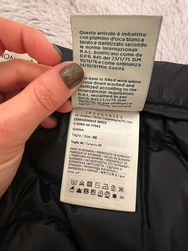 Moncler sukna