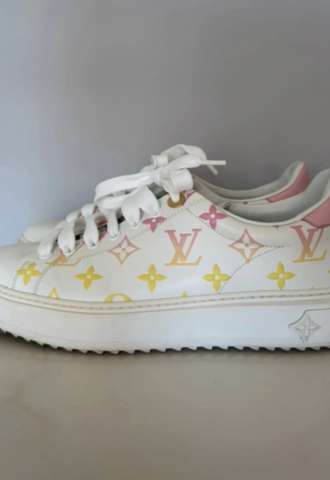 https://vipluxury.sk/Louis Vuitton tenisky