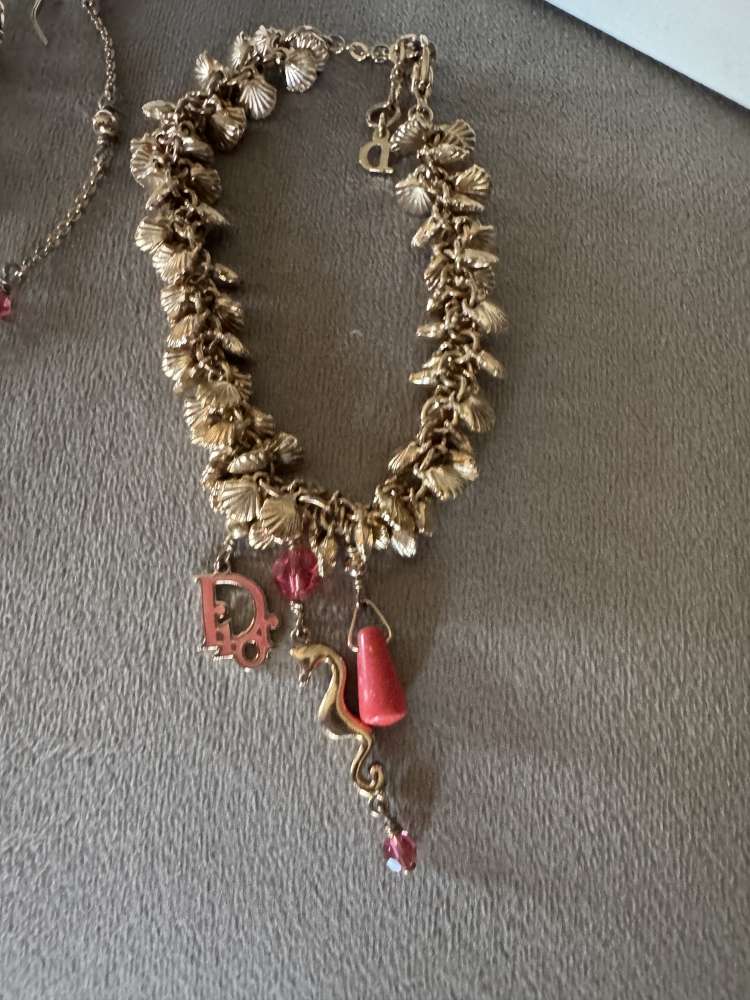 Christian Dior sada koral