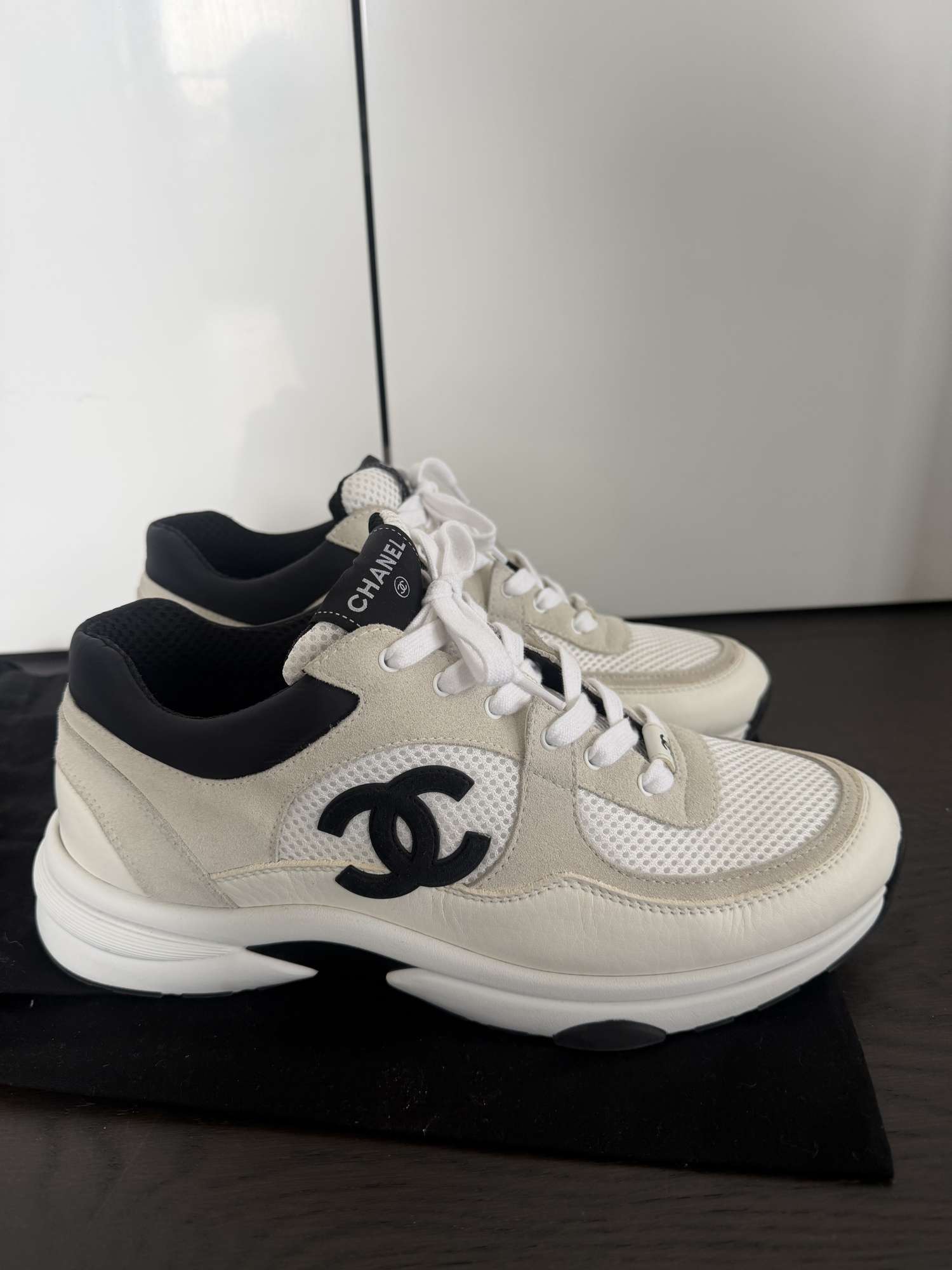 Chanel Tenisky