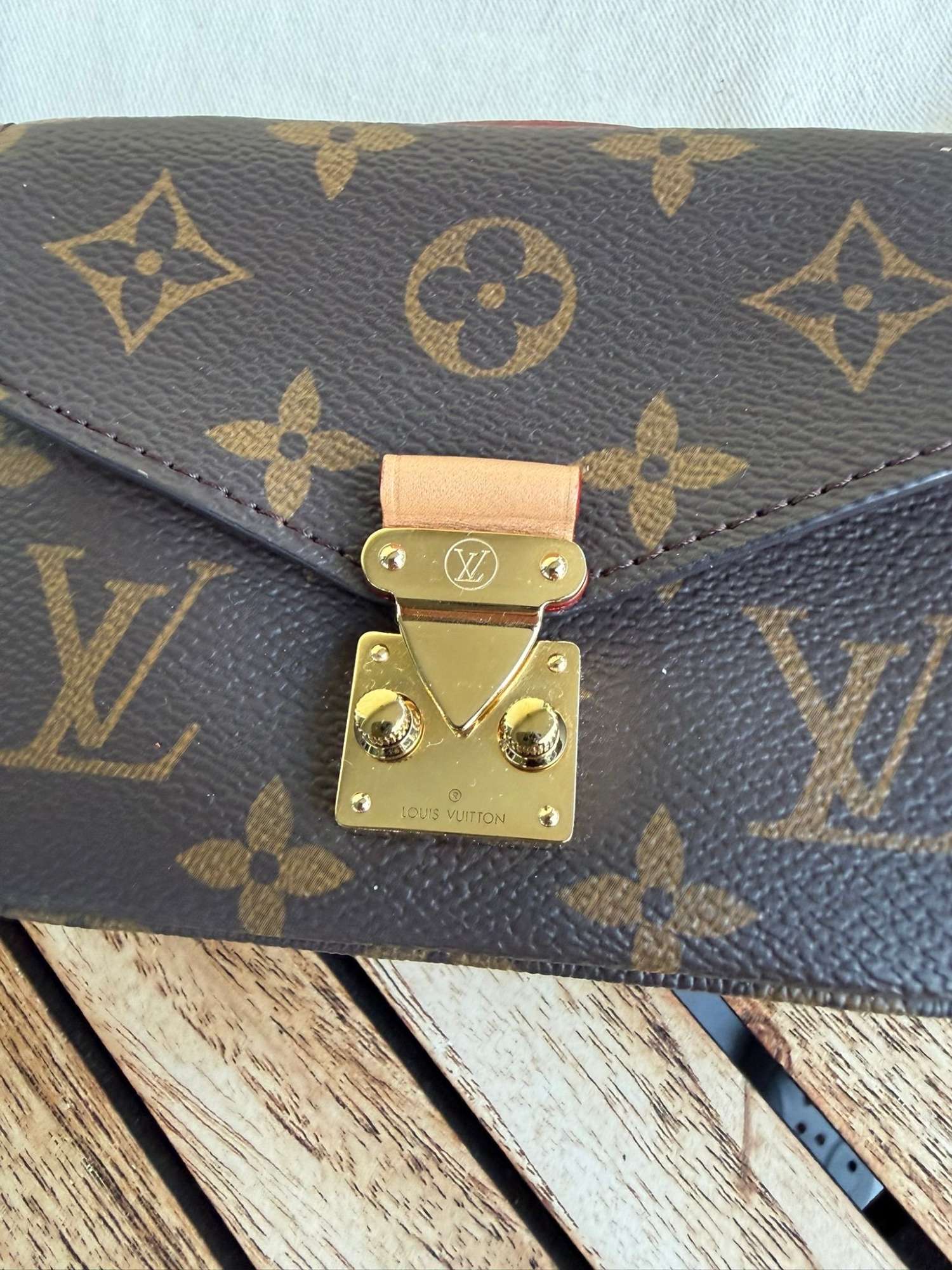 Louis Vuitton Micro Metis