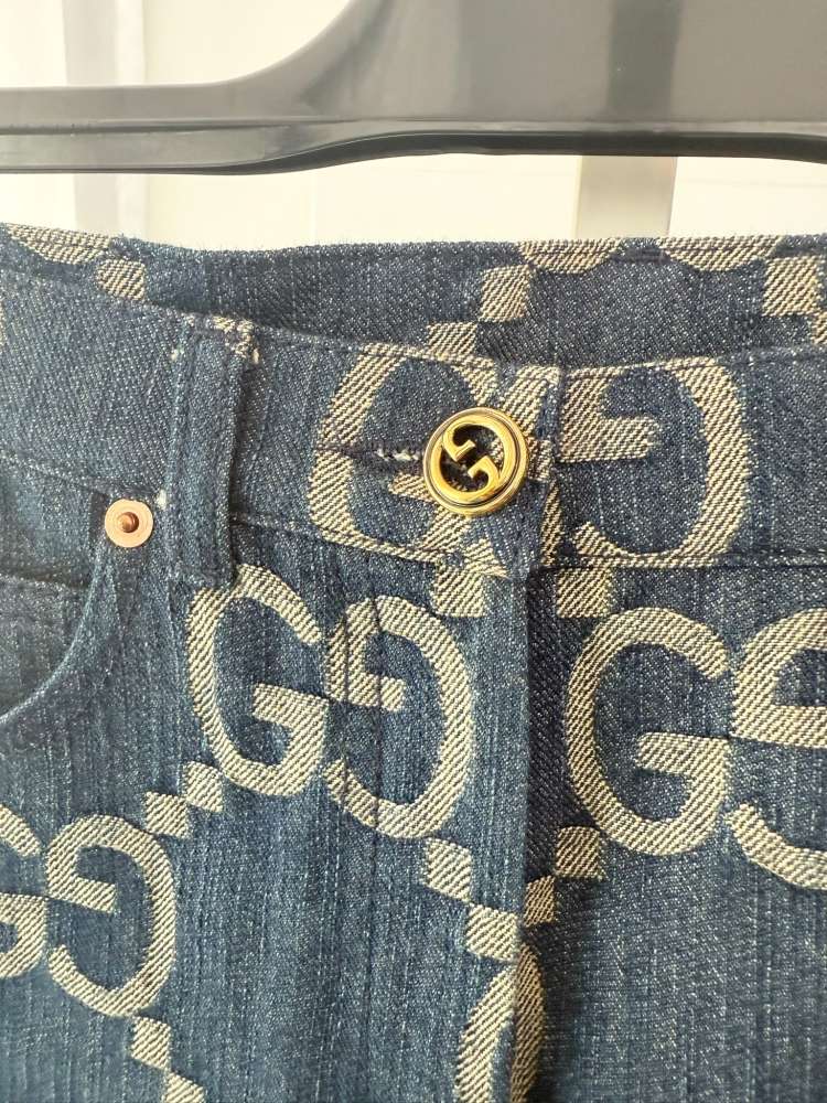 Gucci rifle