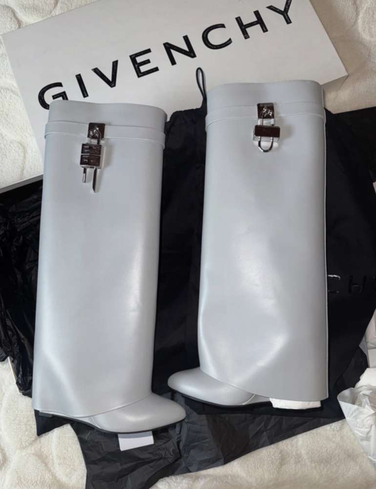 Givenchy shark čižmy