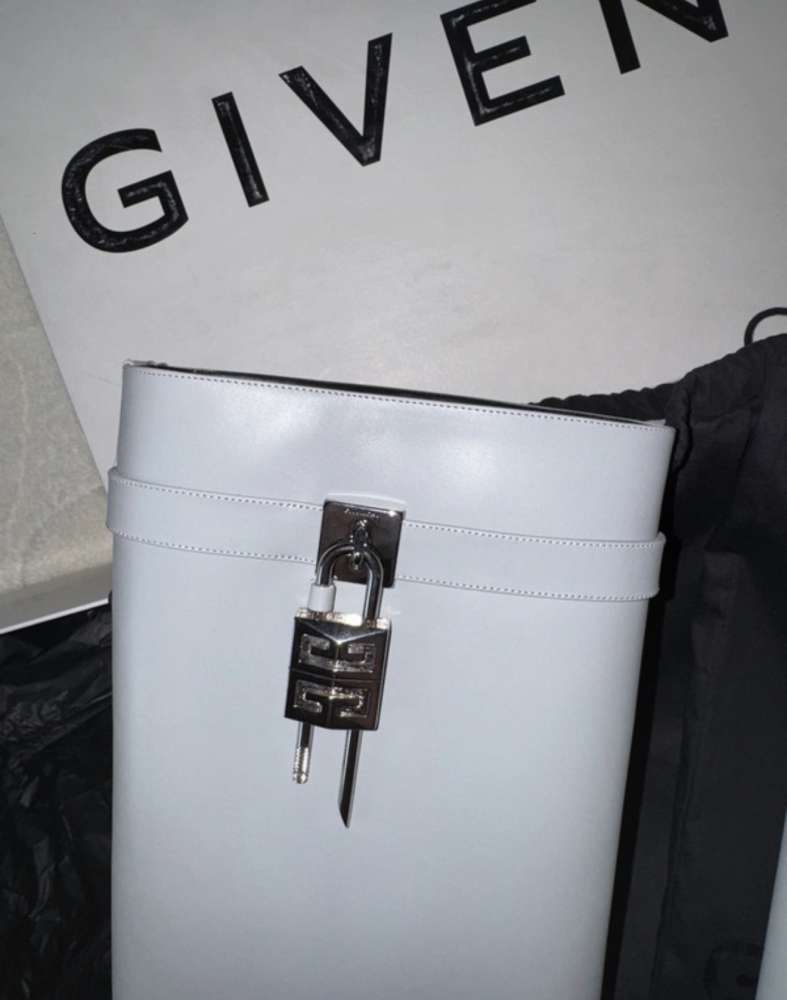 Givenchy shark čižmy