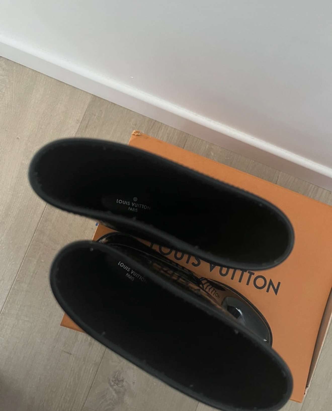 Louis Vuitton gumáky