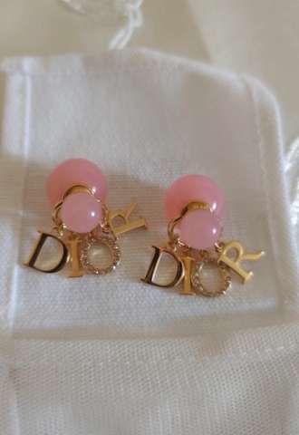 https://vipluxury.sk/Dior náušnice