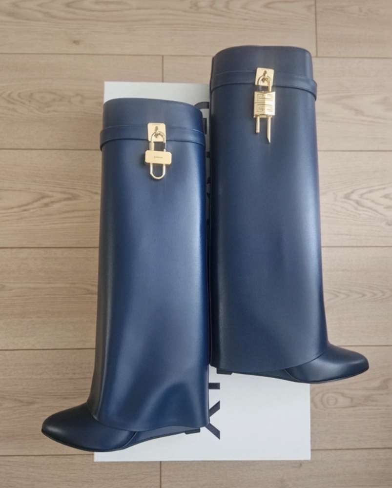Givenchy shark Boots