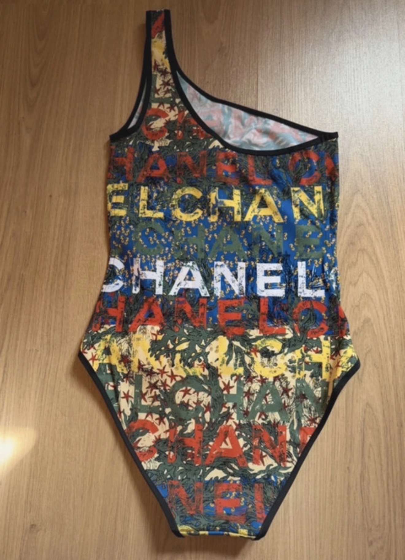 Chanel plavky
