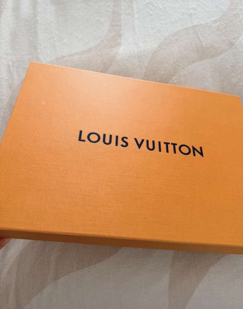 Louis Vuitton Šál