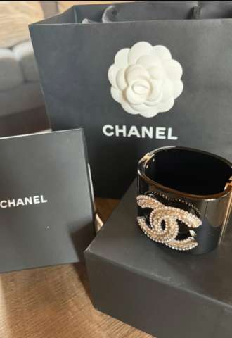 https://vipluxury.sk/Chanel náramok