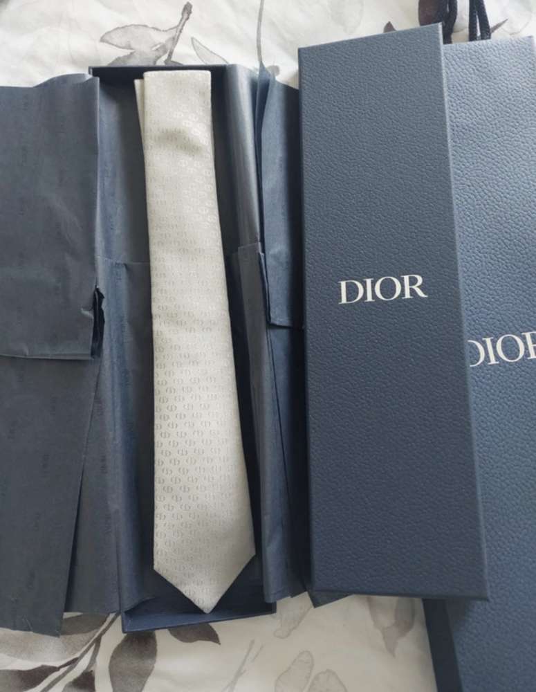 Dior kravata