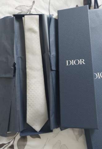 https://vipluxury.sk/Dior kravata
