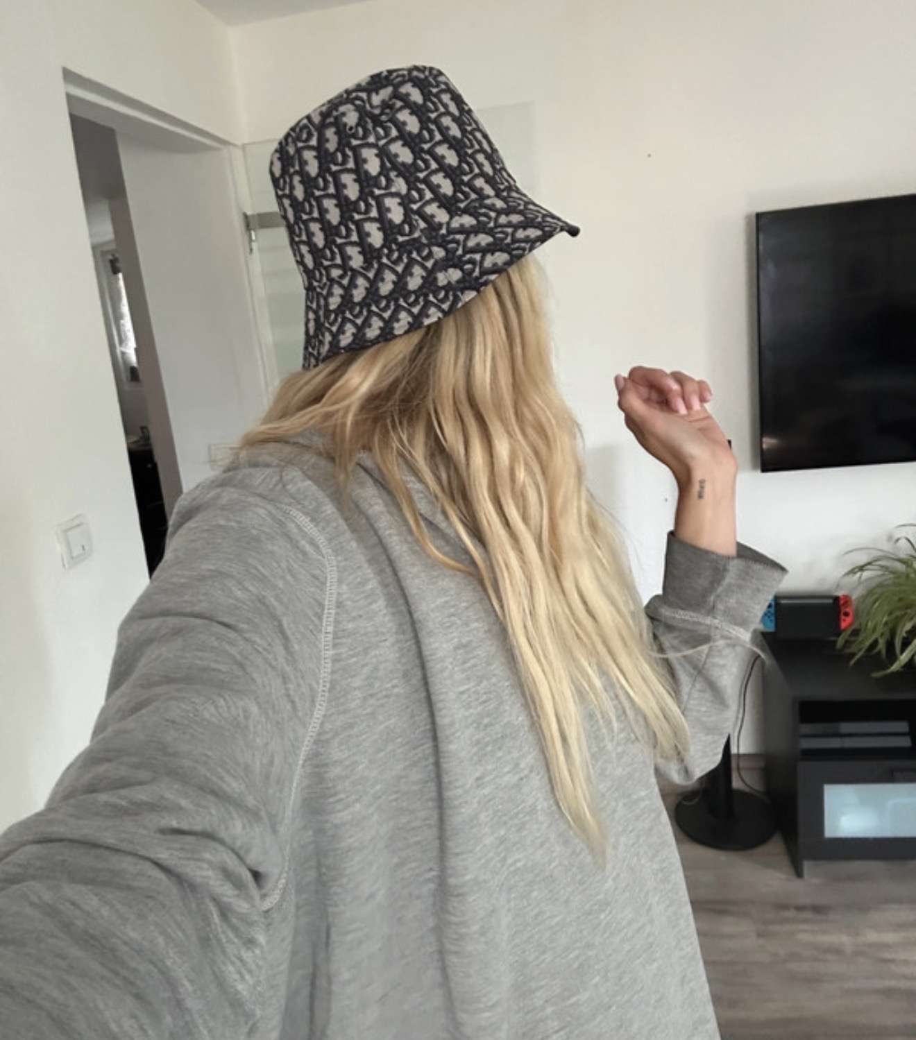 Dior klobúk