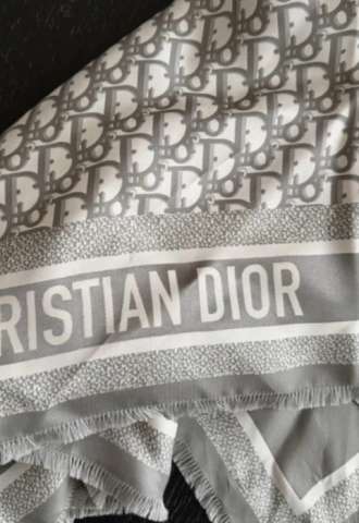 https://vipluxury.sk/Dior šatka