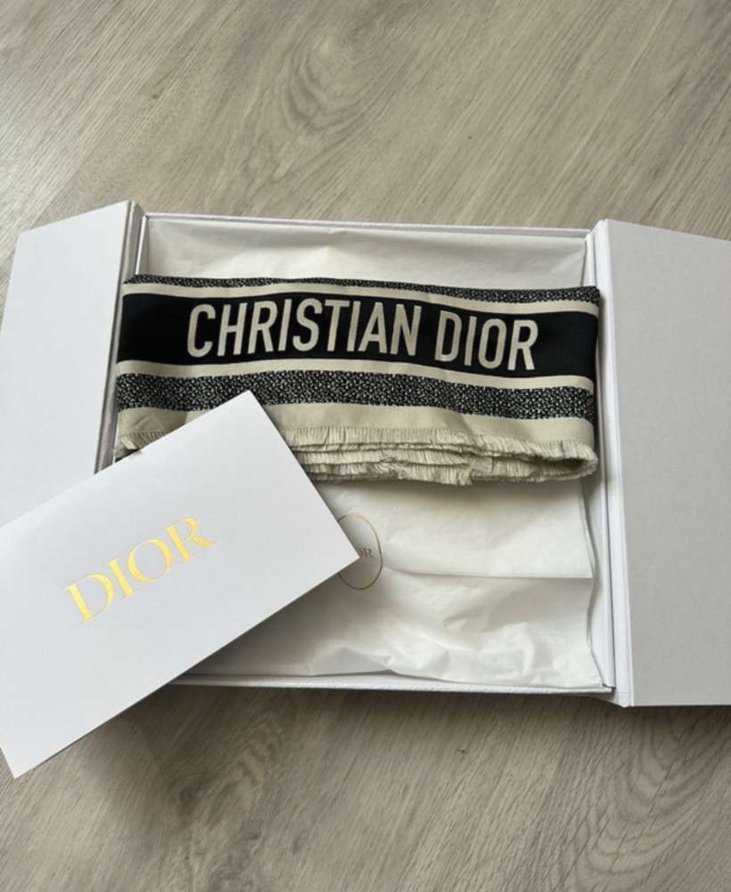 Dior šatky