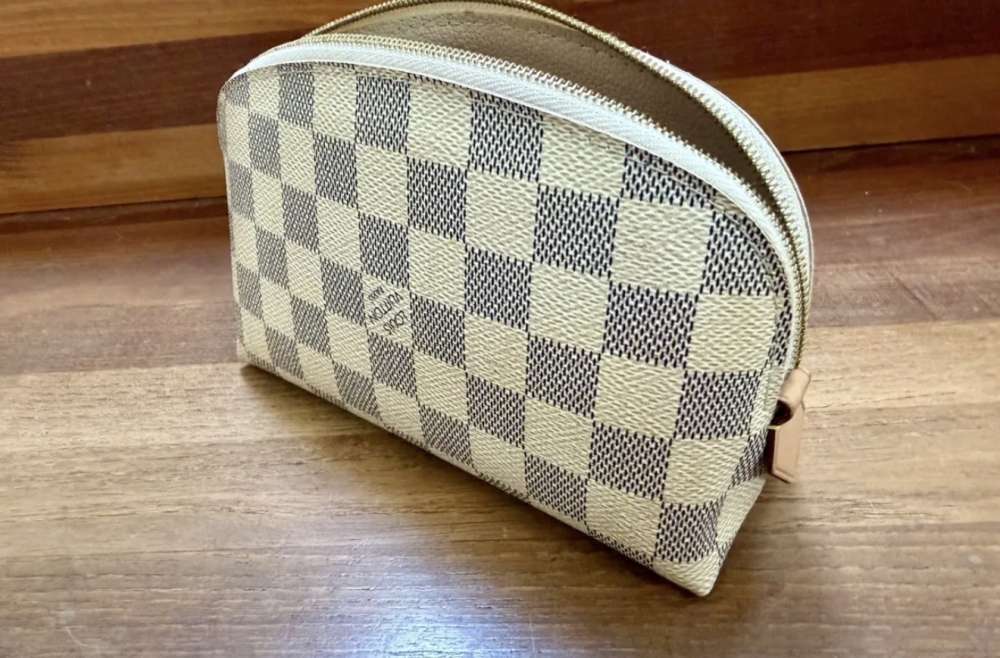 Louis Vuitton kozmetická taška
