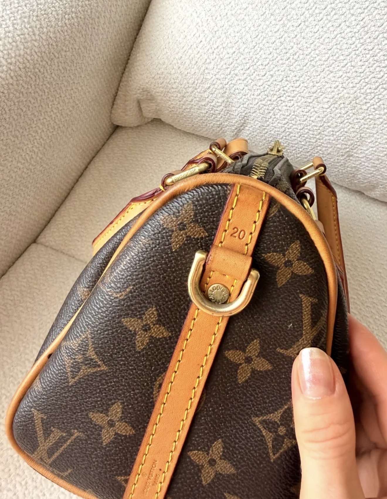 Louis Vuitton Speedy 20