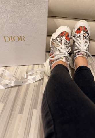 https://vipluxury.sk/Dior D-Connect “Mille Fleurs” Multicolor