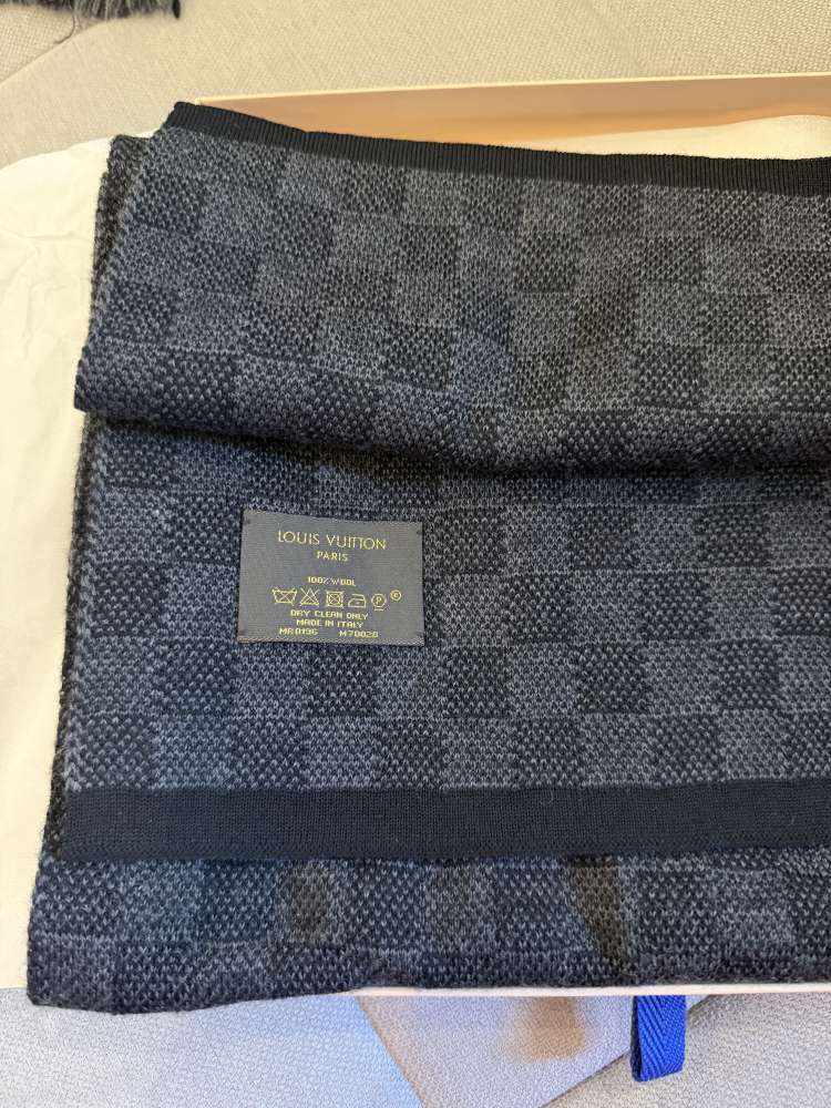 Sal Louis Vuitton