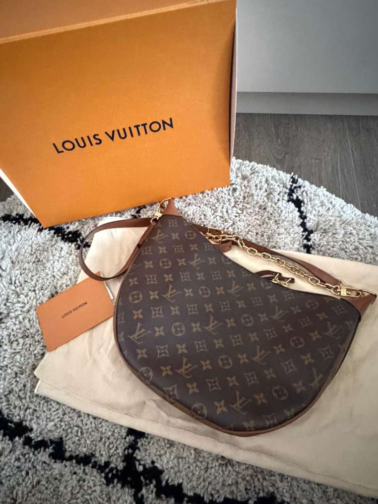 Louis Vuitton Loop Hobo