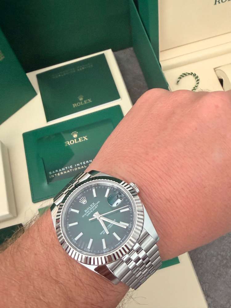 Rolex Oyster Perpetual Datejust Ombre Green Jubilee 41