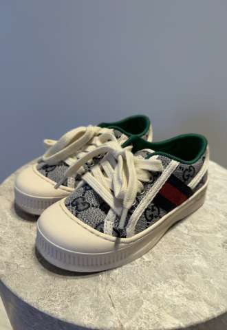 https://vipluxury.sk/Detské Gucci tenisky