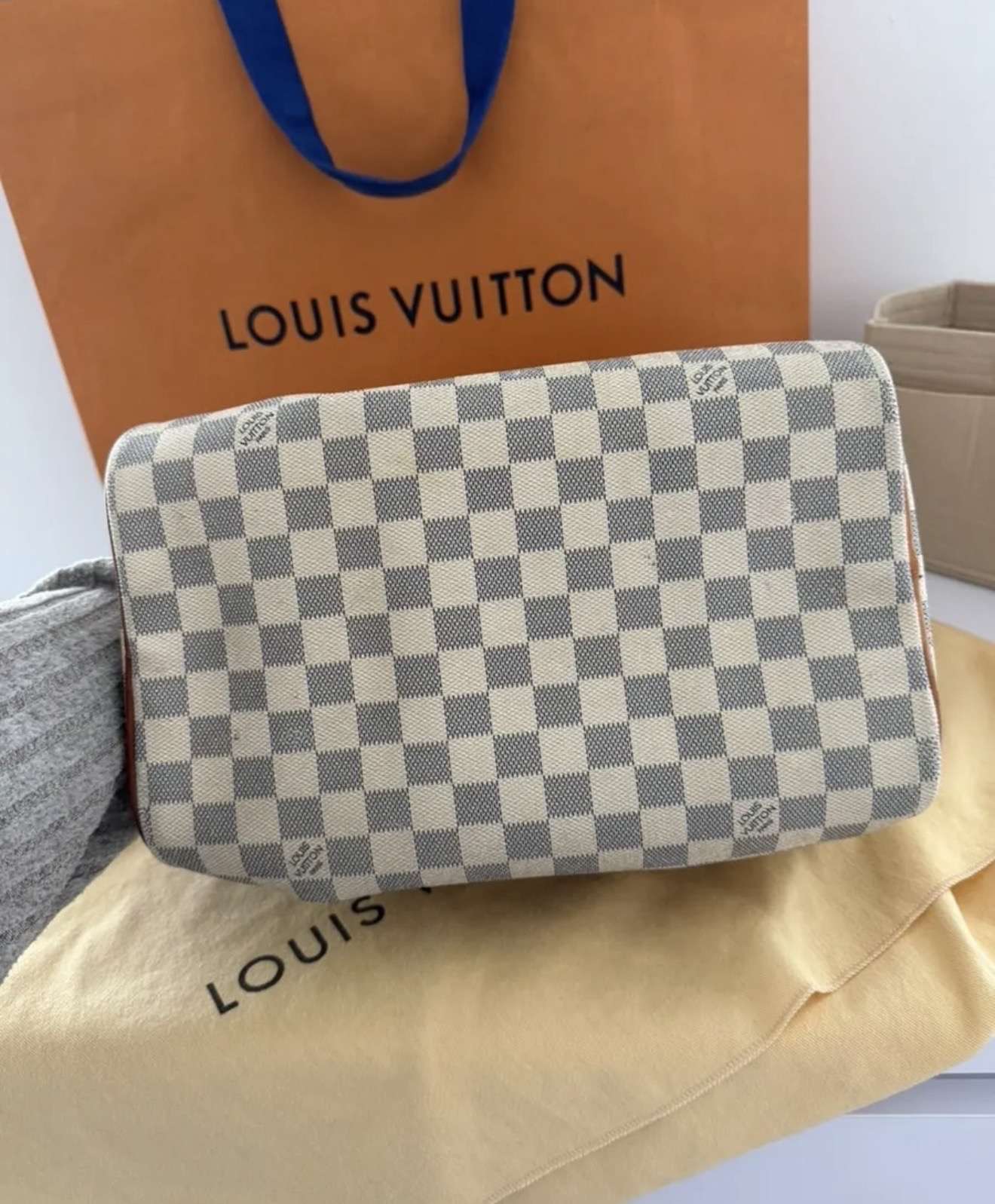 Louis Vuitton speedy 30