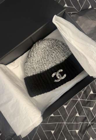 https://vipluxury.sk/Chanel čiapka
