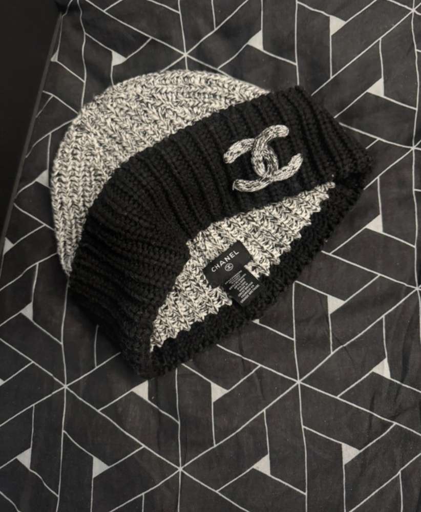 Chanel čiapka