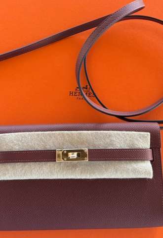 https://vipluxury.sk/Hermès Kelly To Go KTG Epsom Rouge H Zlatá hardvérová výbava