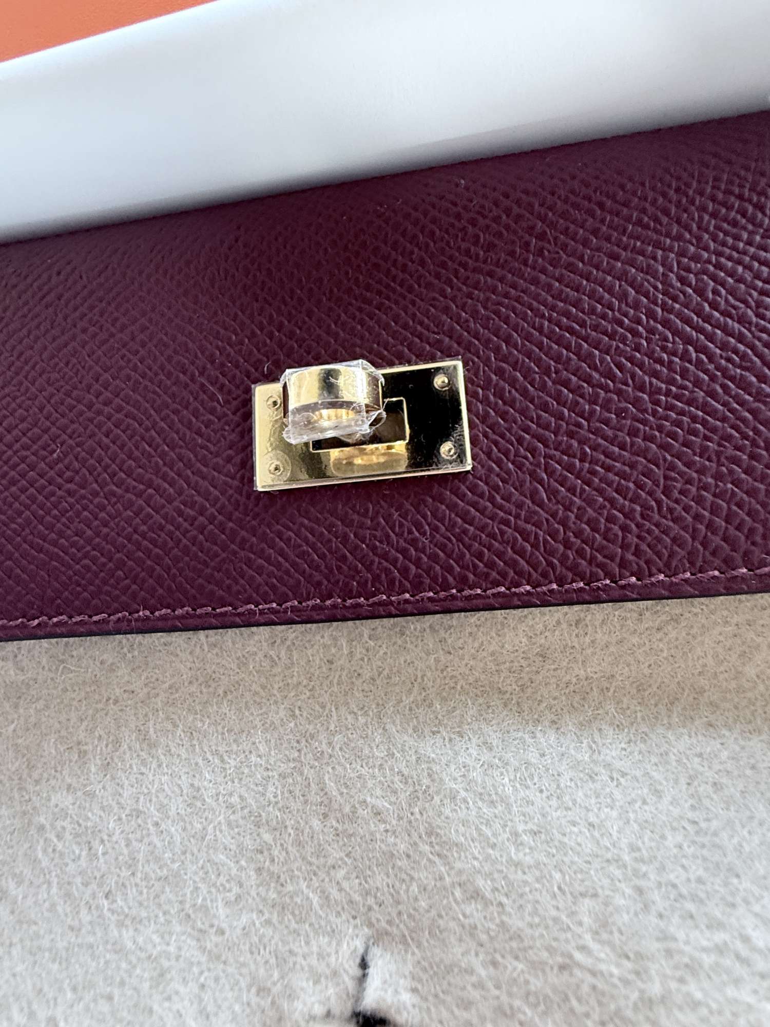 Hermès Kelly To Go KTG Epsom Rouge H Zlatá hardvérová výbava