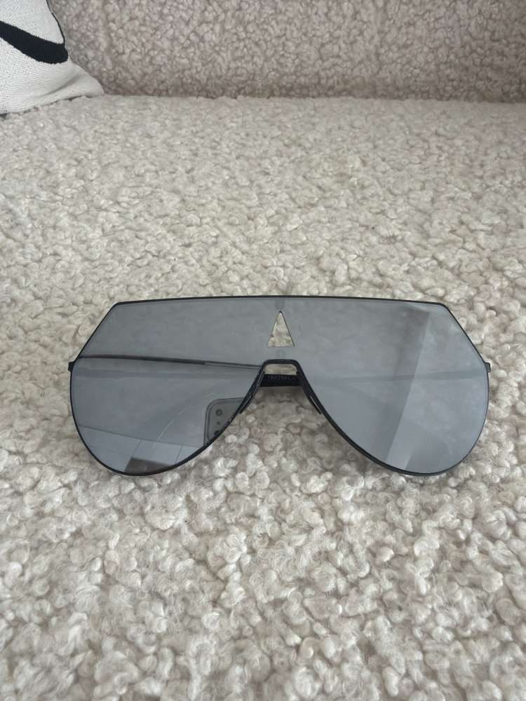 Fendi slnečné okuliare
