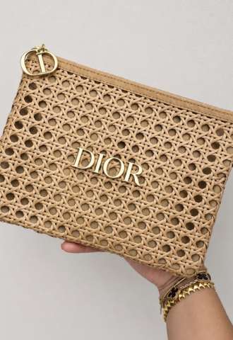 https://vipluxury.sk/Dior solar
