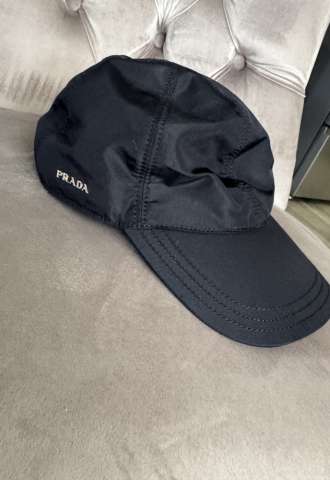 https://vipluxury.sk/Prada kšiltovka