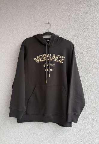 https://vipluxury.sk/Versace nová oversize mikina leopard print, pc 700€