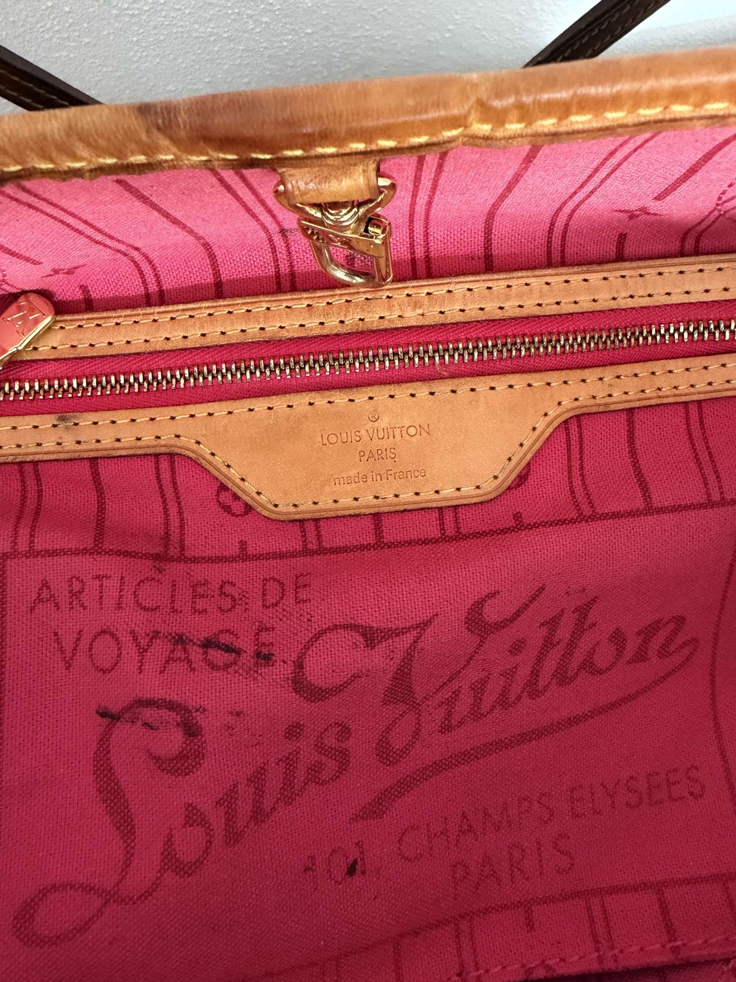 Louis Vuitton Neverfull PM