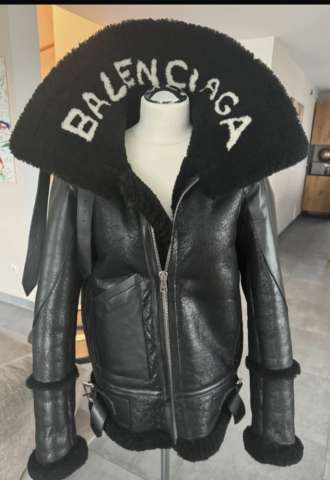 https://vipluxury.sk/Balenciaga Bunda