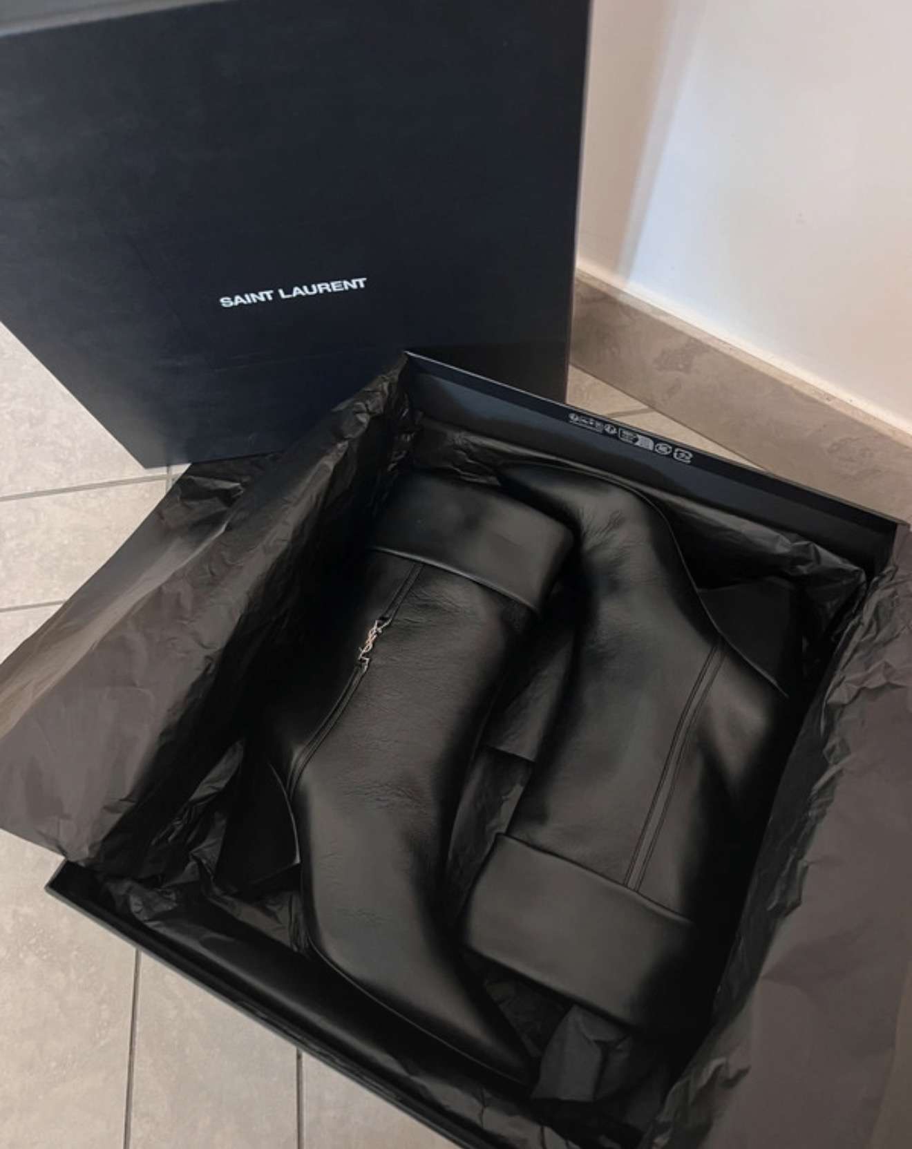 YSL kotnicky