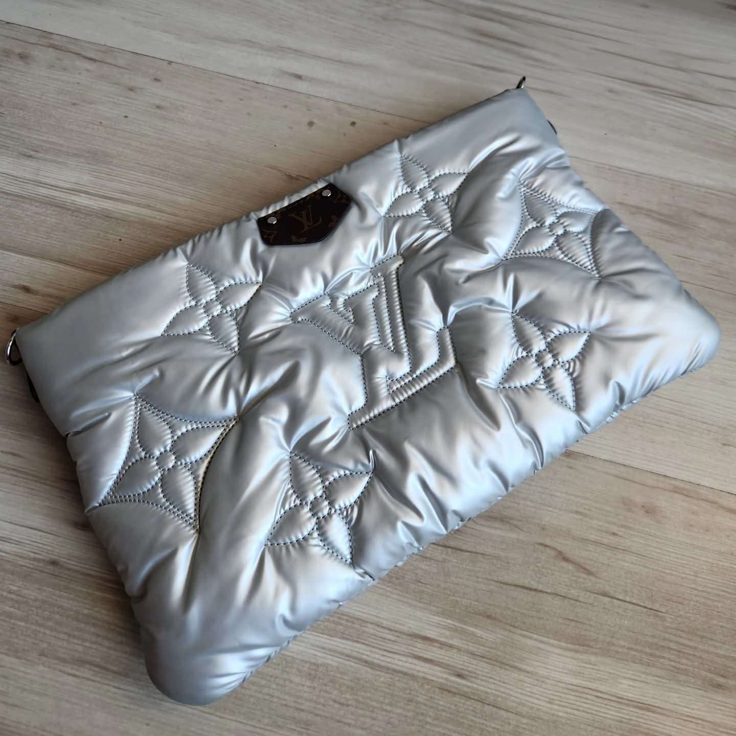 Louis Vuitton Pochette