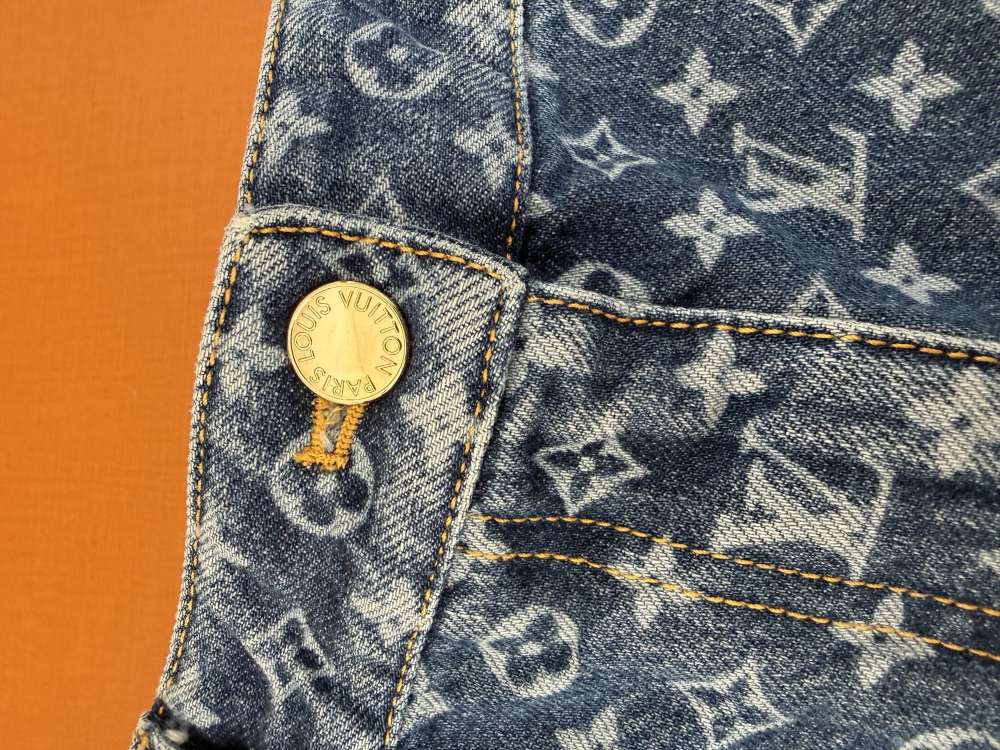 Louis Vuitton kraťase
