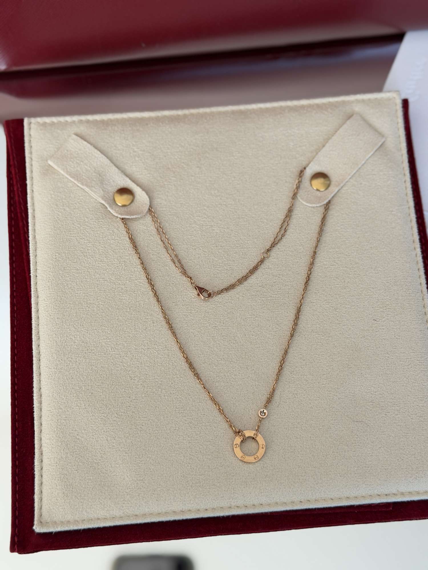 Cartier love nahrdlenik