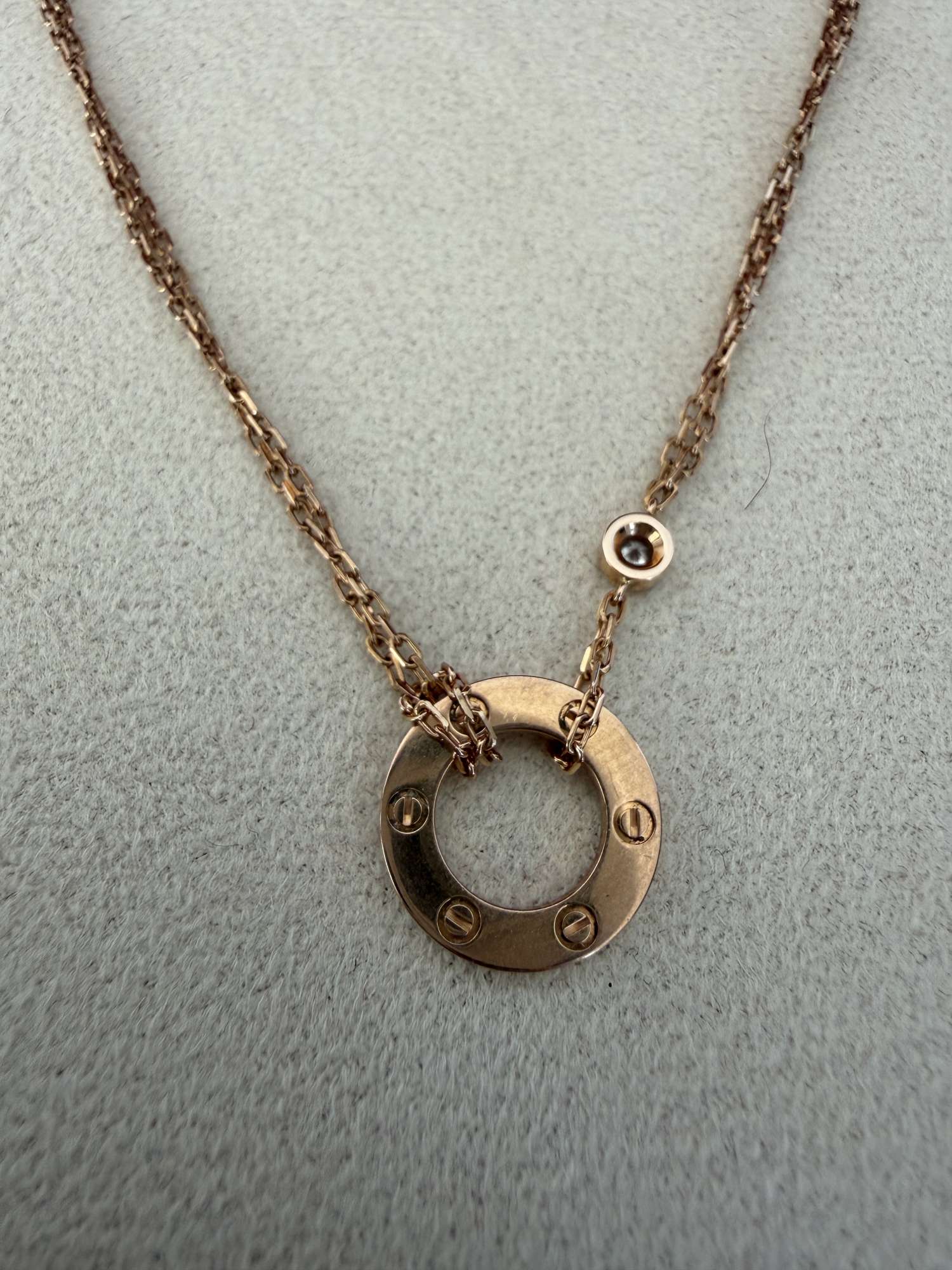 Cartier love nahrdlenik