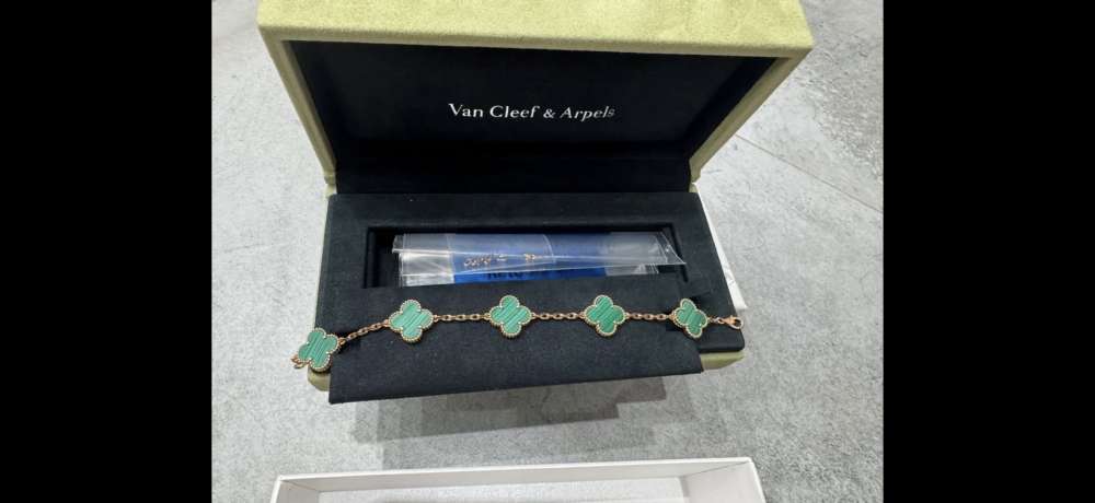 Van cleef & arpels naramok