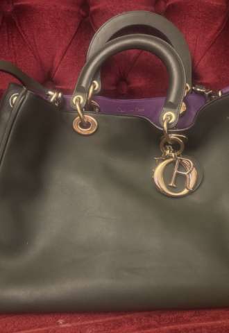 https://vipluxury.sk/Christian Dior kabelka