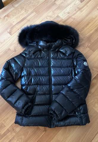 https://vipluxury.sk/Moncler bunda