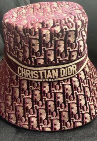 https://vipluxury.sk/Dior klobúk