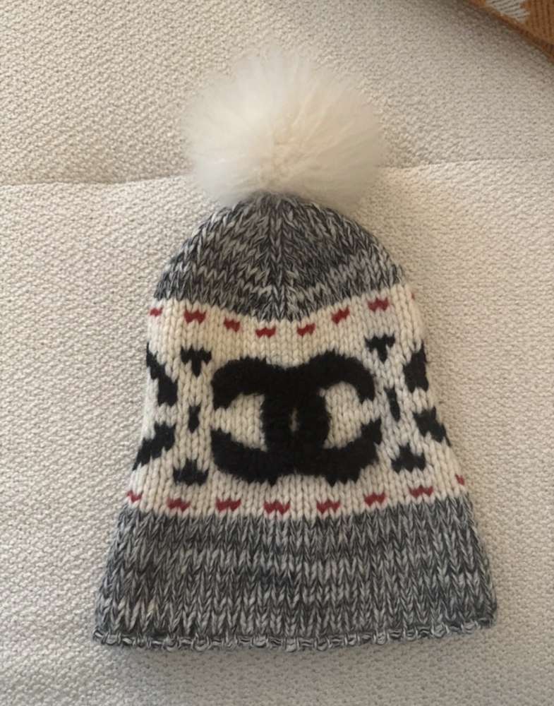 Chanel čiapka