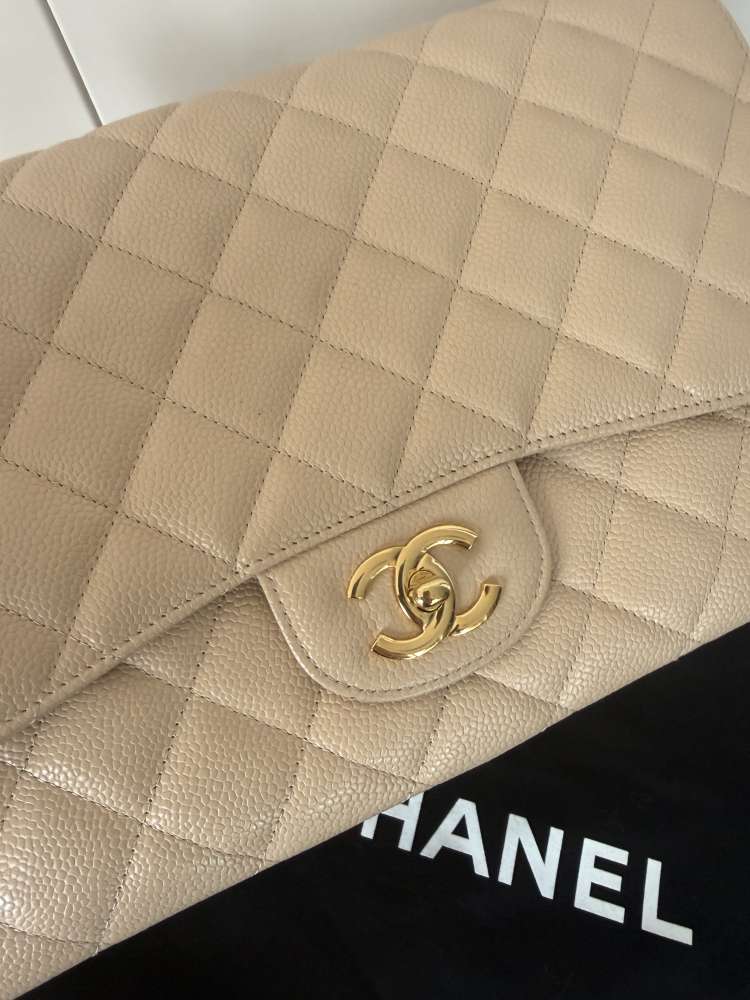 Chanel Jumbo