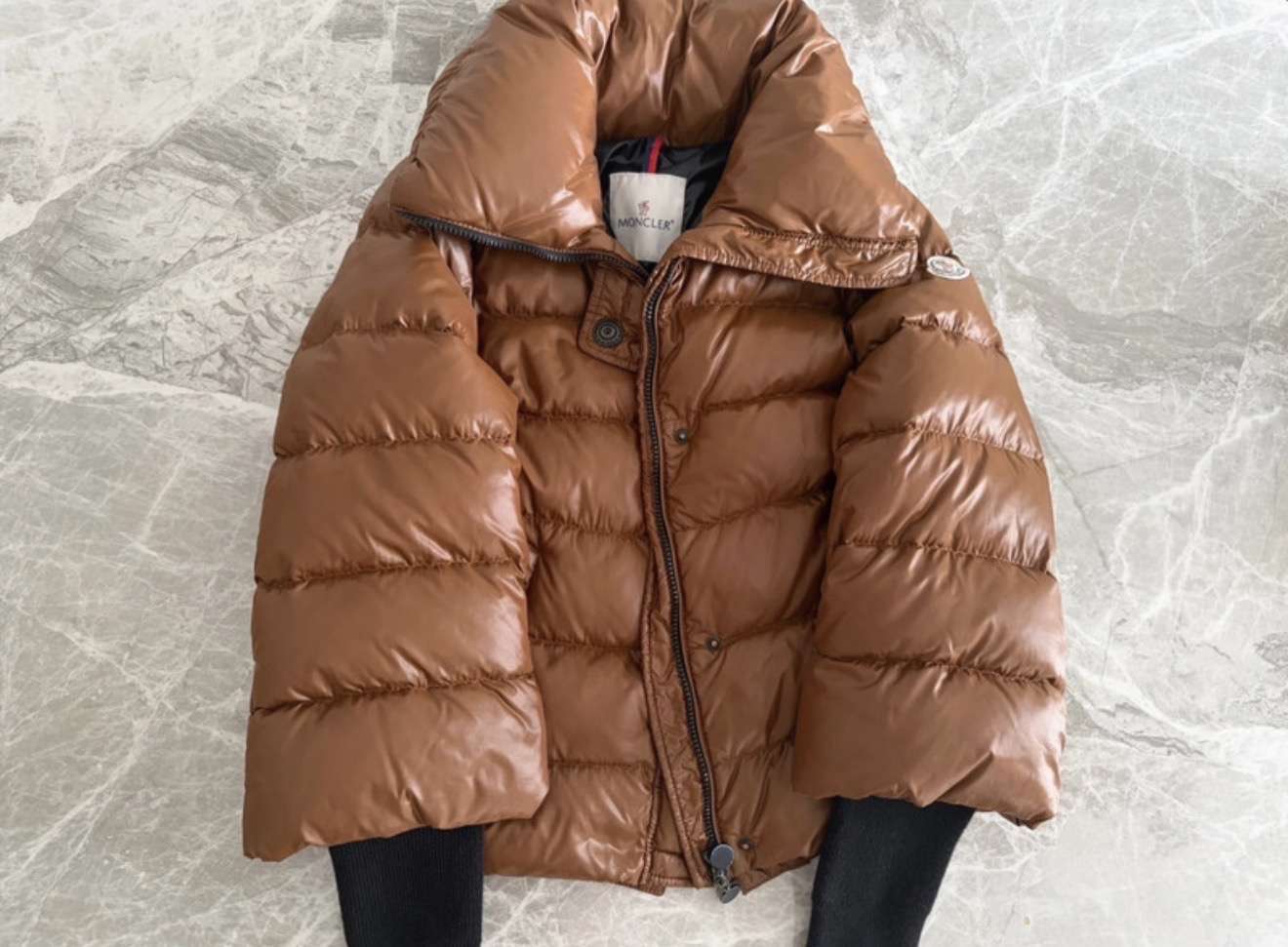 Moncler Bunda