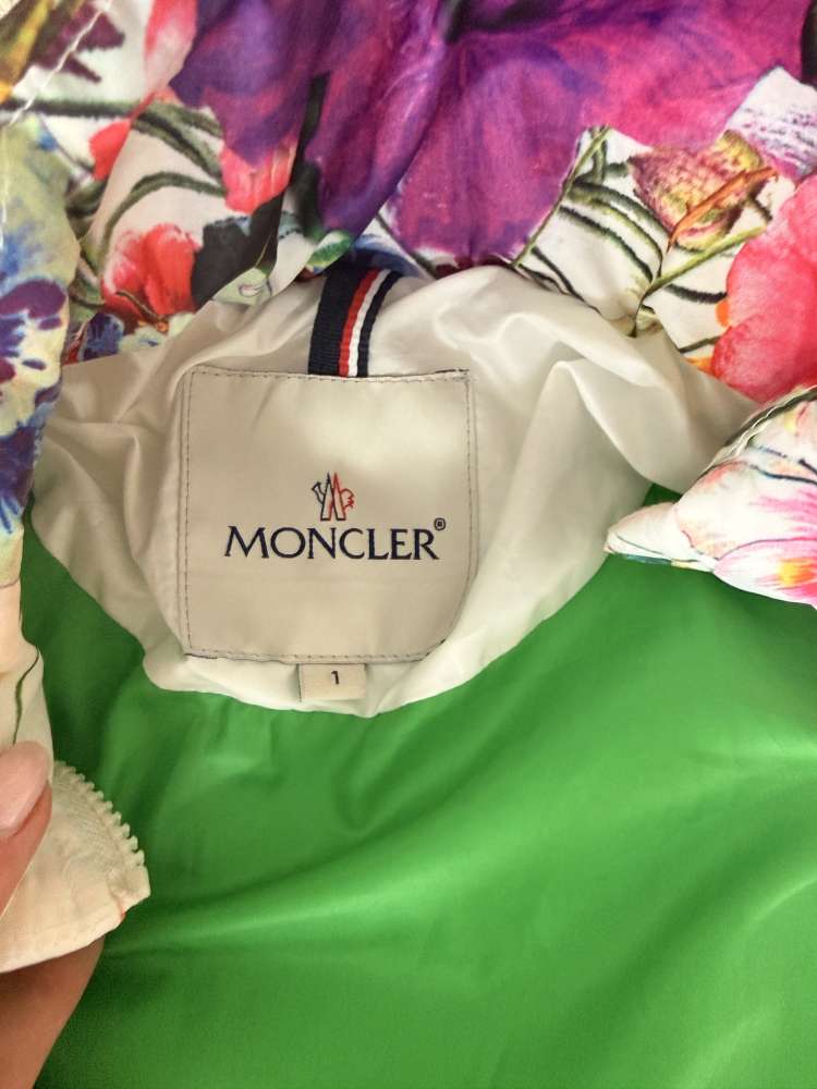 Moncler prechodna bunda